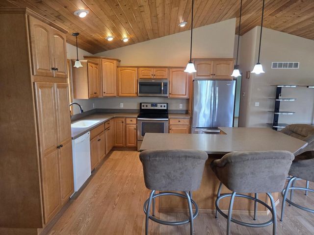 1806 E Road 3, Edgerton, WI 53534