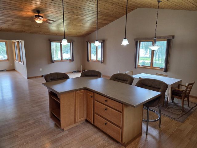 1806 E Road 3, Edgerton, WI 53534