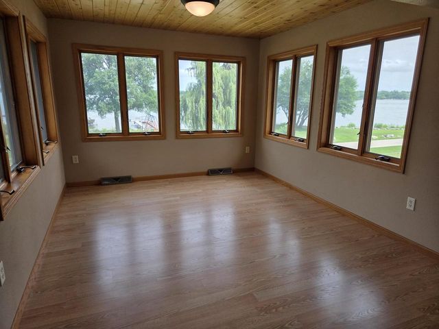 1806 E Road 3, Edgerton, WI 53534