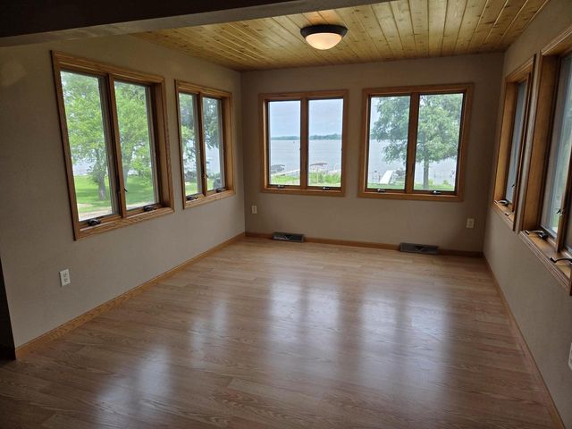 1806 E Road 3, Edgerton, WI 53534