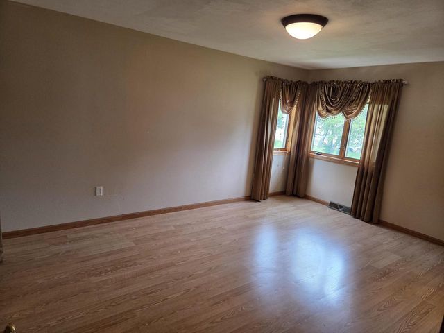 1806 E Road 3, Edgerton, WI 53534