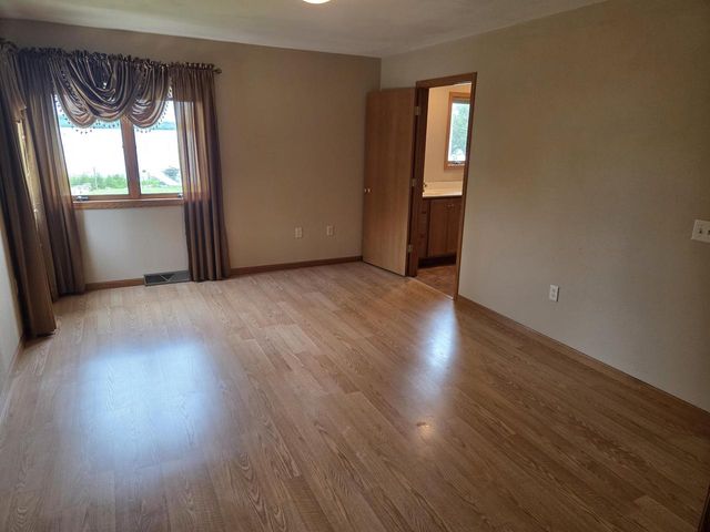 1806 E Road 3, Edgerton, WI 53534