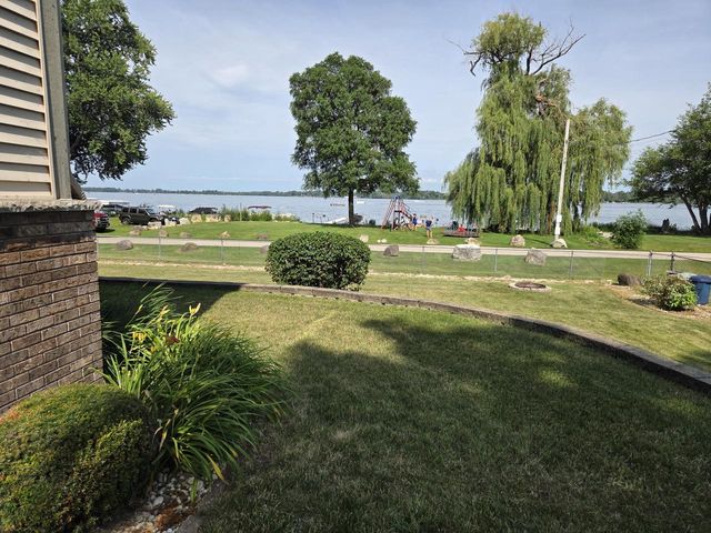 1806 E Road 3, Edgerton, WI 53534