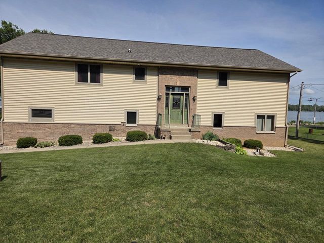 1806 E Road 3, Edgerton, WI 53534