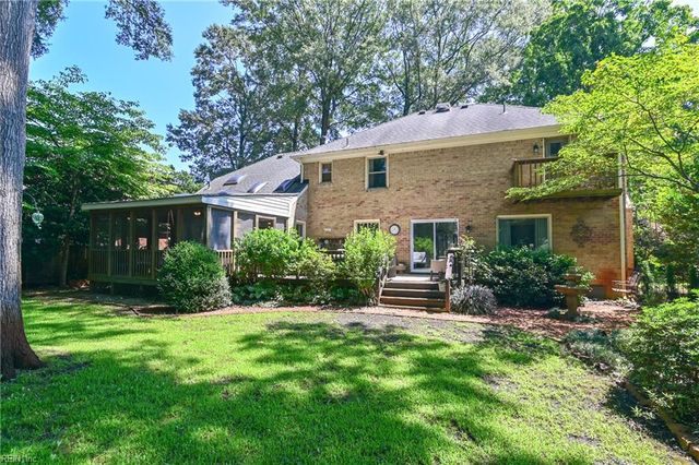 1140 Fairway DR, Chesapeake, VA 23320