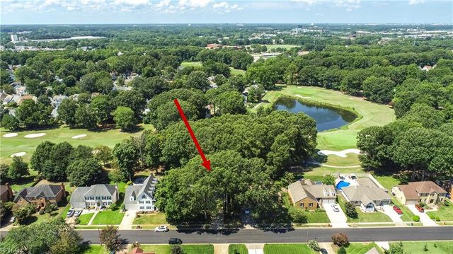 1140 Fairway DR, Chesapeake, VA 23320