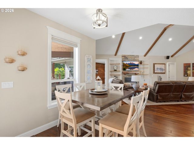 13306 Se Kanne Rd, Happy Valley, OR 97086