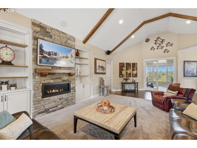 13306 Se Kanne Rd, Happy Valley, OR 97086