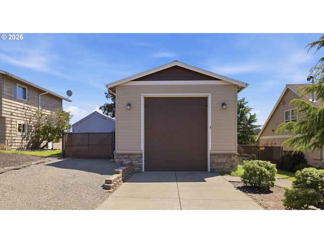 13306 Se Kanne Rd, Happy Valley, OR 97086
