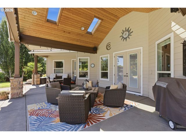 13306 Se Kanne Rd, Happy Valley, OR 97086