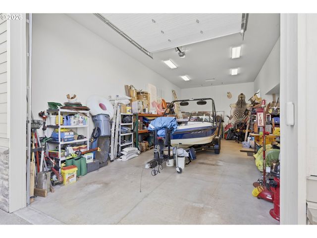 13306 Se Kanne Rd, Happy Valley, OR 97086