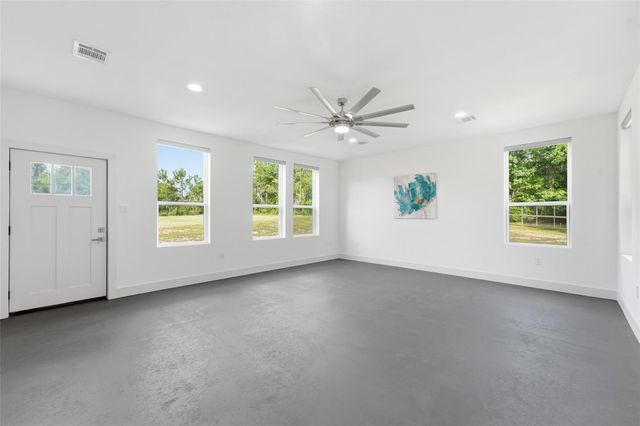 12204 Hairston Circle B, Willis, TX 77318