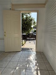 6522 Estrella, Los Angeles, CA 90044