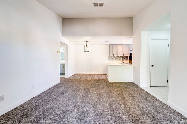 5121 Lindell Road 206, Las Vegas, NV 89118