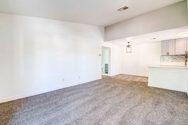 5121 Lindell Road 206, Las Vegas, NV 89118