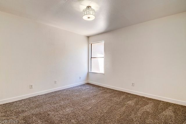 5121 Lindell Road 206, Las Vegas, NV 89118