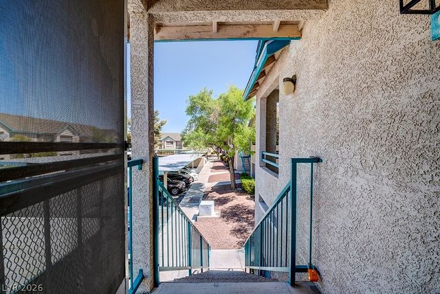 5121 Lindell Road 206, Las Vegas, NV 89118
