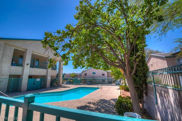 5121 Lindell Road 206, Las Vegas, NV 89118