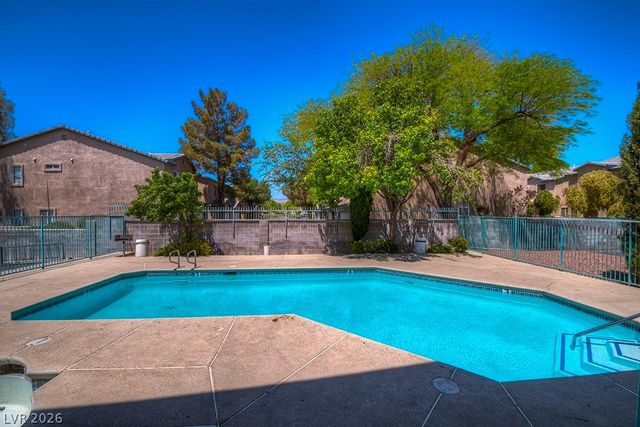 5121 Lindell Road 206, Las Vegas, NV 89118