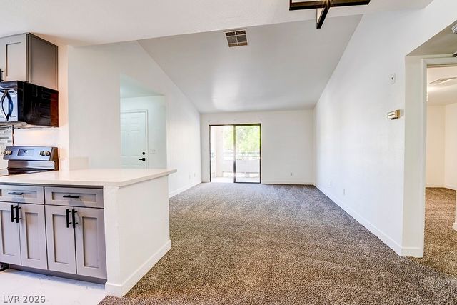 5121 Lindell Road 206, Las Vegas, NV 89118