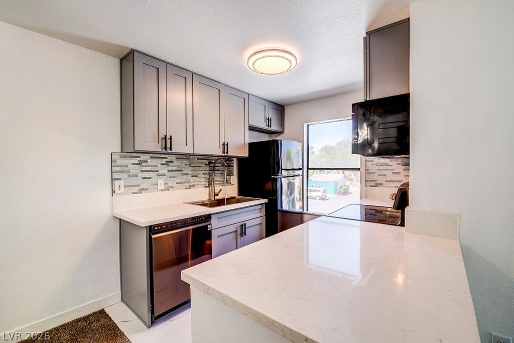 5121 Lindell Road 206, Las Vegas, NV 89118 — photo 4