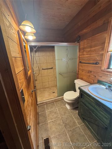 98 Kw Q, Moyers, OK 74557