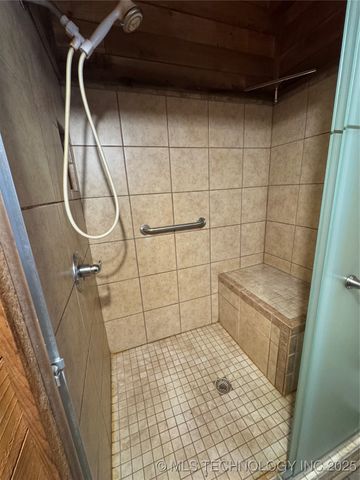 98 Kw Q, Moyers, OK 74557