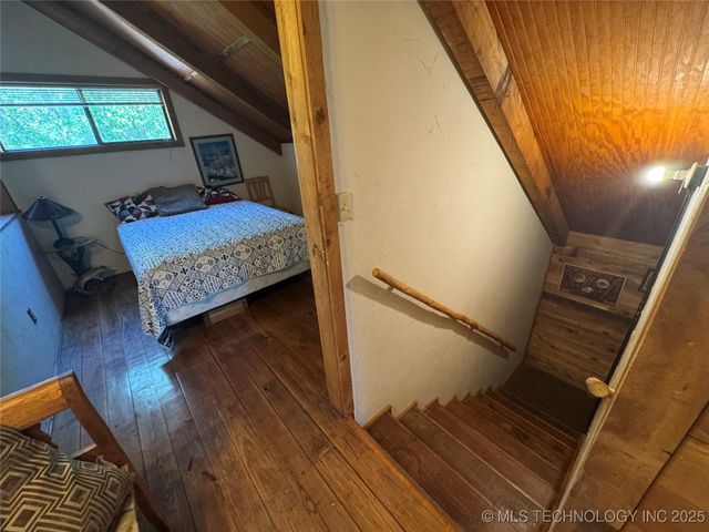 98 Kw Q, Moyers, OK 74557