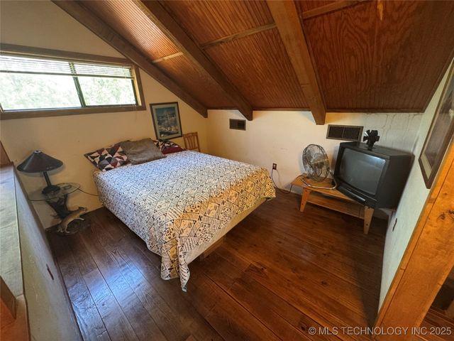 98 Kw Q, Moyers, OK 74557