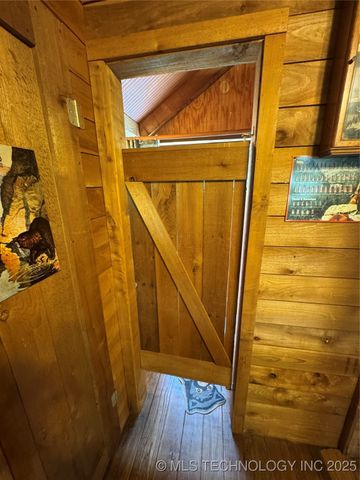 98 Kw Q, Moyers, OK 74557