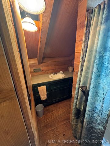 98 Kw Q, Moyers, OK 74557