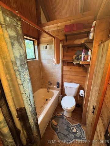 98 Kw Q, Moyers, OK 74557