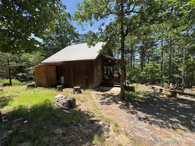 98 Kw Q, Moyers, OK 74557