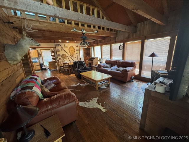 98 Kw Q, Moyers, OK 74557