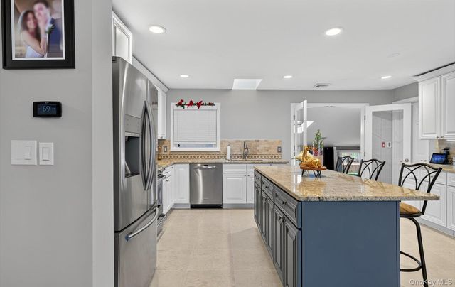 54 W 2nd Street, Freeport, NY 11520