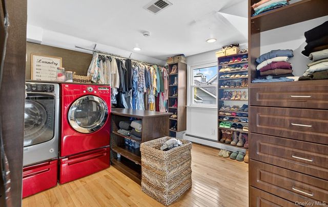 54 W 2nd Street, Freeport, NY 11520