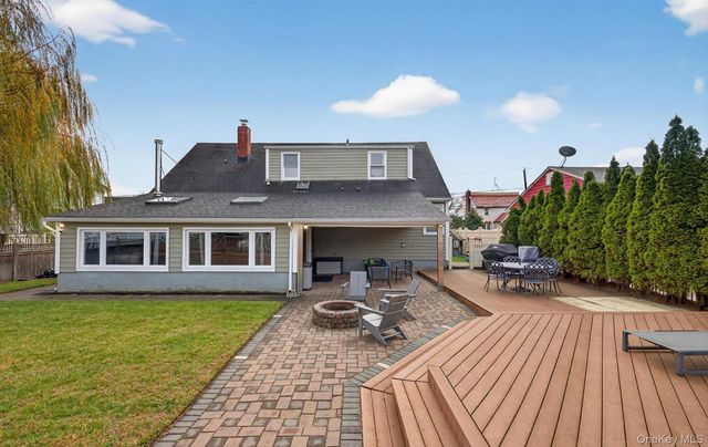 54 W 2nd Street, Freeport, NY 11520