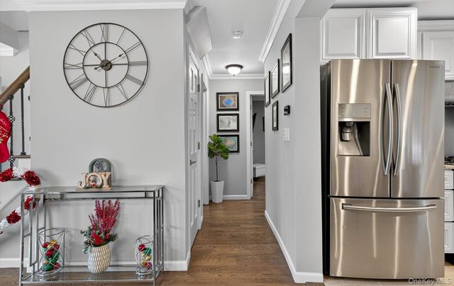 54 W 2nd Street, Freeport, NY 11520