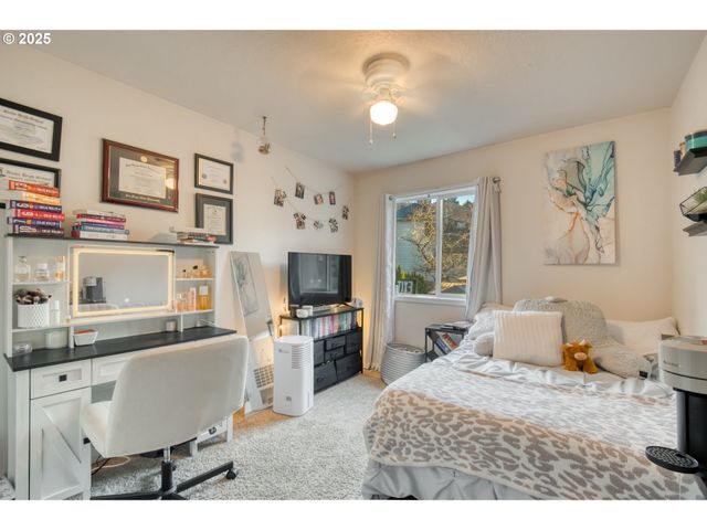 7531 Sw CRISP Dr, Beaverton, OR 97007