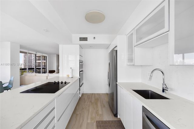 3530 Mystic Pointe Dr 1206, Aventura, FL 33180