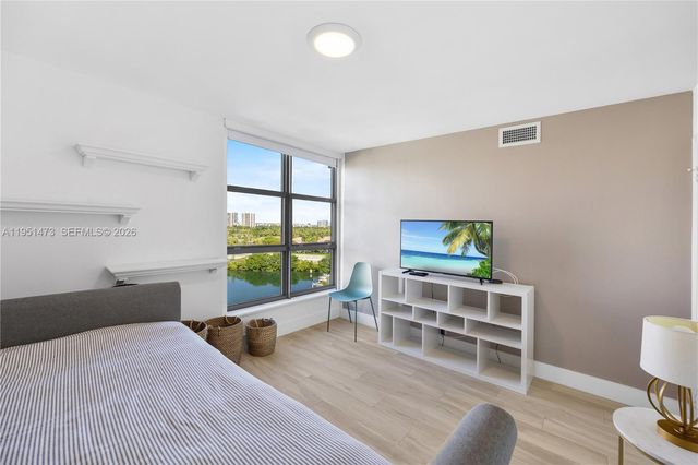 3530 Mystic Pointe Dr 1206, Aventura, FL 33180