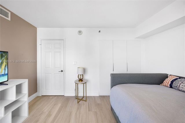 3530 Mystic Pointe Dr 1206, Aventura, FL 33180