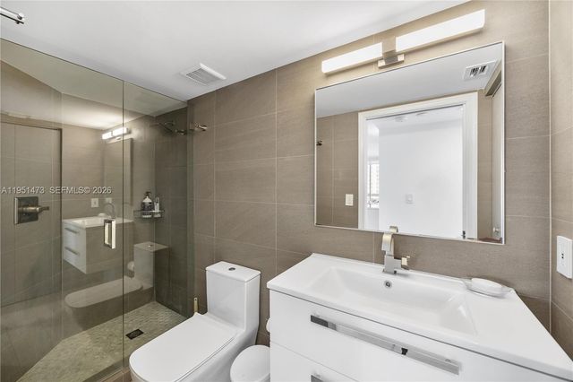 3530 Mystic Pointe Dr 1206, Aventura, FL 33180