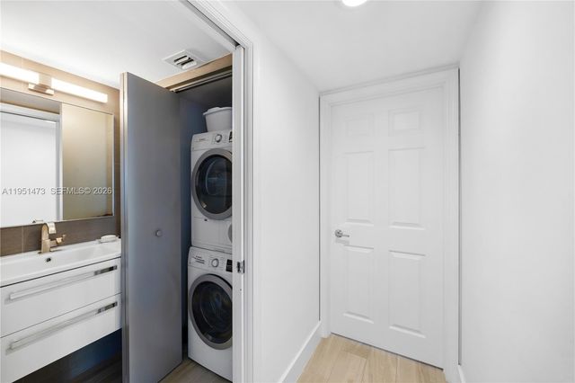 3530 Mystic Pointe Dr 1206, Aventura, FL 33180