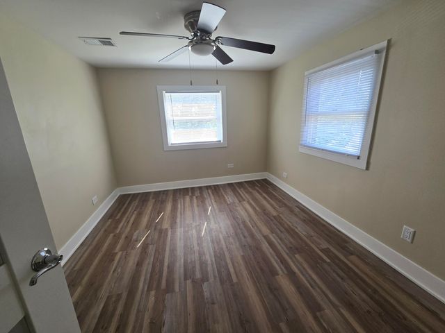 4332 Olcott Avenue, East Chicago, IN 46312