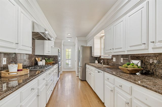 5322 W Mockingbird Lane, Dallas, TX 75209