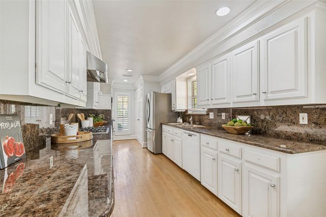 5322 W Mockingbird Lane, Dallas, TX 75209