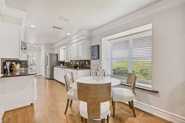 5322 W Mockingbird Lane, Dallas, TX 75209