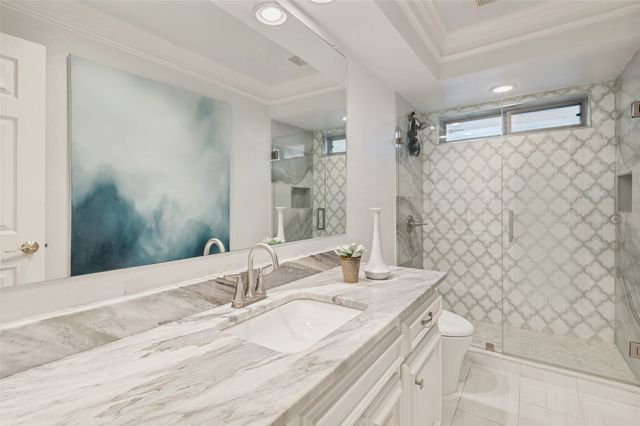 5322 W Mockingbird Lane, Dallas, TX 75209