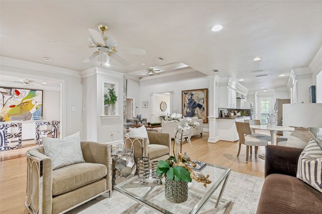 5322 W Mockingbird Lane, Dallas, TX 75209